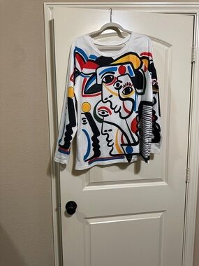 SHEIN White Long Sleeve Abstract Face Print Tee with Multicolor Accents
